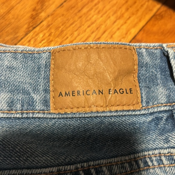 American Eagle NWT jean shorts size 6 - Picture 3 of 4